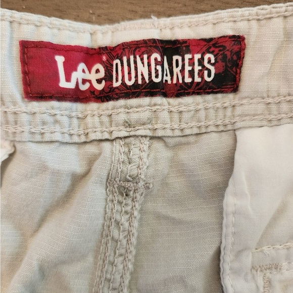 Lee dungarees light Khaki Cargo Shorts size mens 36 - Picture 3 of 4